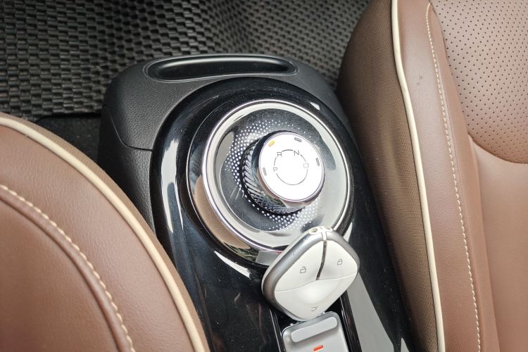 五菱汽车 五菱缤果 2023款 333km 灵犀互联款中控内饰18