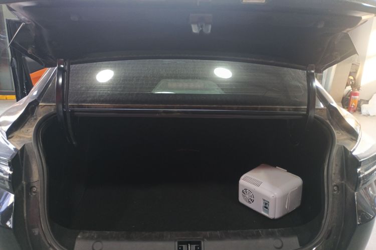 东风风神 奕炫 2023款 马赫版 1.5L 自动追风版机舱底盘23