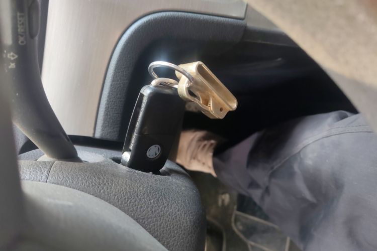 大众 朗逸 2013款 改款 1.4TSI 手动舒适版中控内饰11