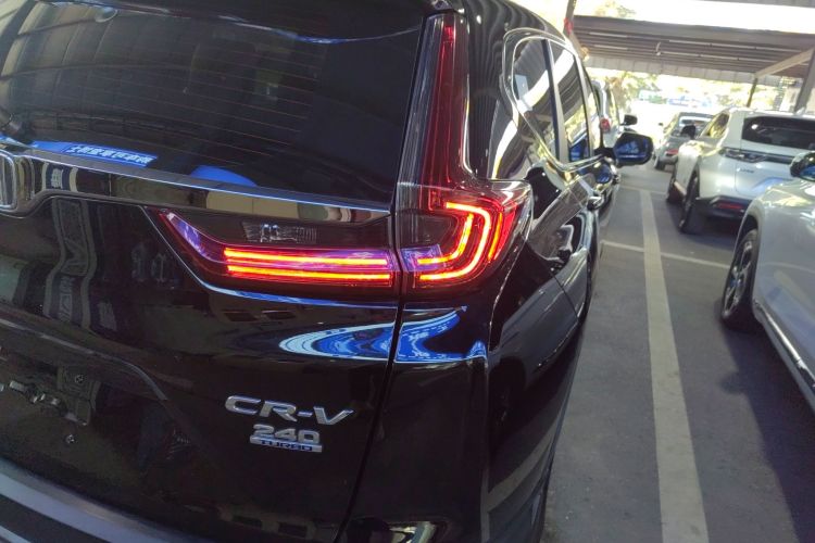本田CR-V 2021款 240TURBO CVT两驱舒适版车身外观9