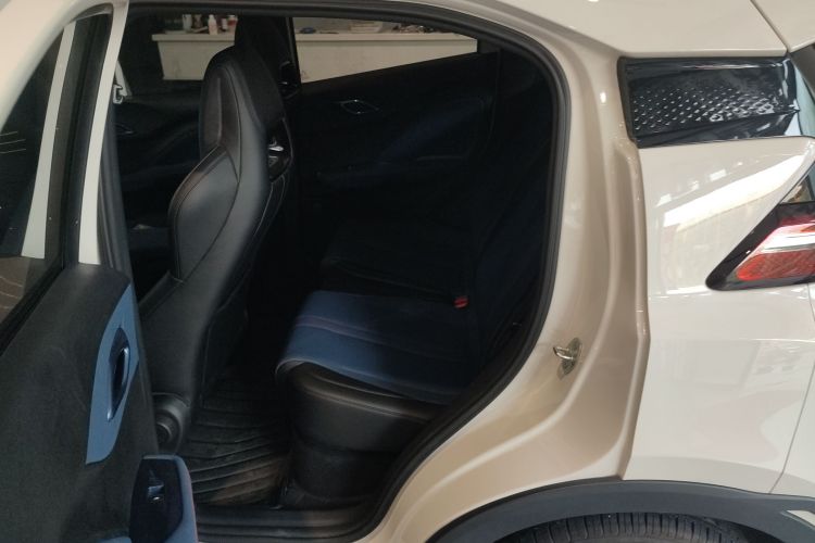 比亚迪 海鸥 2025款 305km 活力版中控内饰21