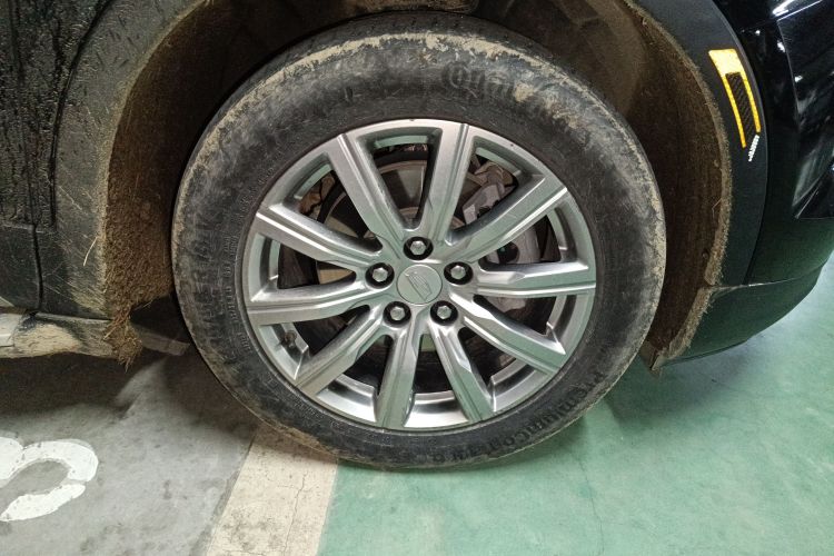 凯迪拉克XT4 2020款 改款 28T 两驱豪华型车身外观10