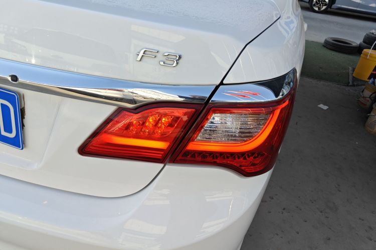 比亚迪F3 2020款 1.5L 手动超值版车身外观9