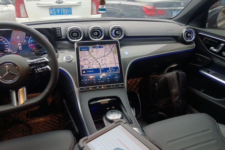 奔驰C级 2025款 C 260 L 运动版局部细节16