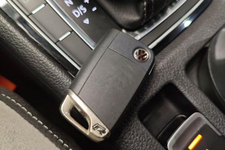 大众 高尔夫 2018款 280TSI 自动R-Line型中控内饰7001