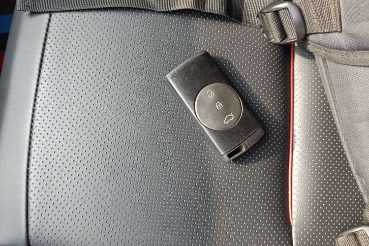 奇瑞 瑞虎7 2020款 神行版 1.5T CVT神行1号中控内饰7001