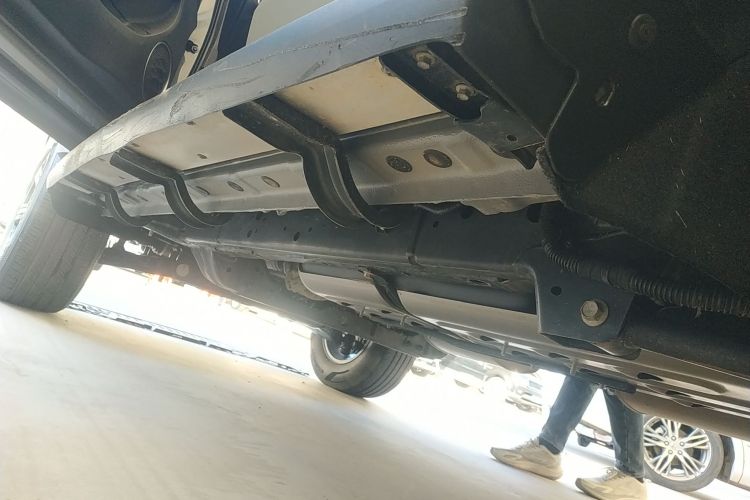 坦克300 2023款 越野版 2.0T 挑战者局部细节9002