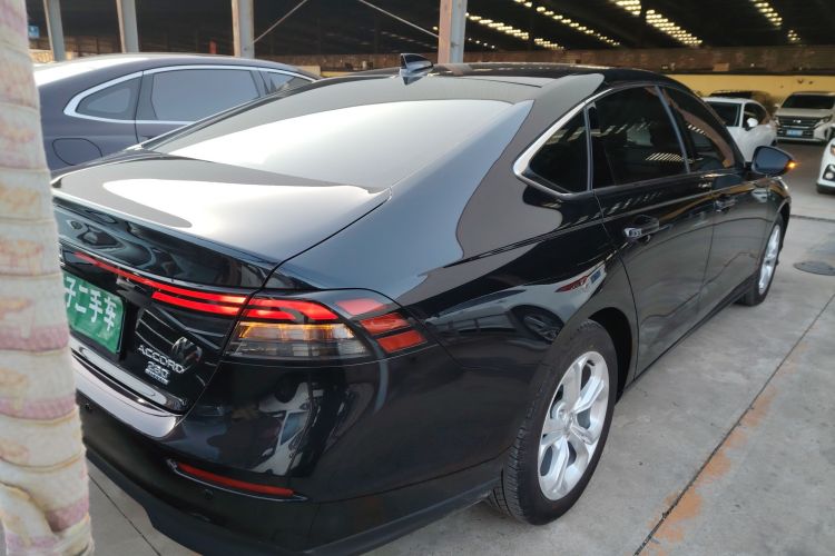 本田 雅阁 2023款 260TURBO 智享版车身外观7