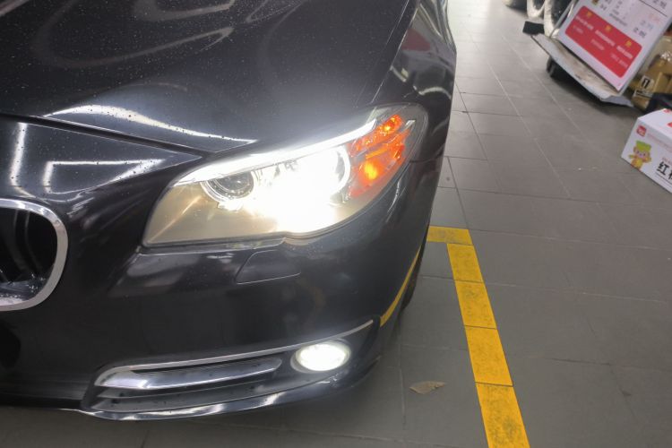 宝马5系 2014款 525Li 豪华设计套装局部细节36