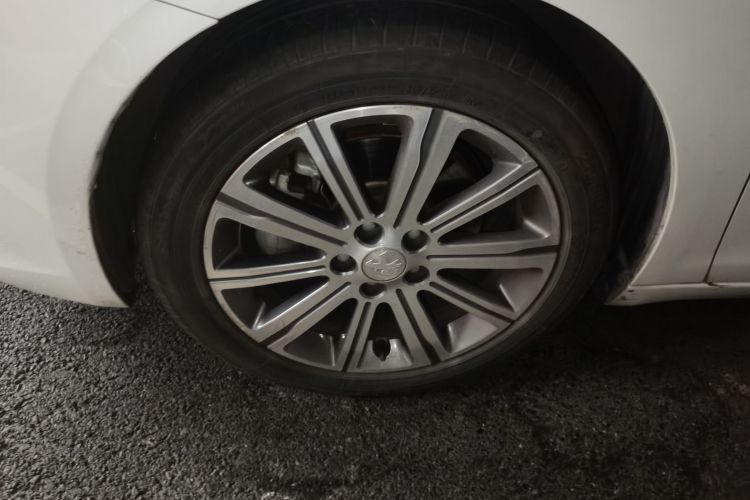 标致408 2018款 改款 350THP 自动豪华版车身外观6007