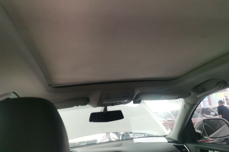 奥迪Q5 2016款 40 TFSI 进取型中控内饰22