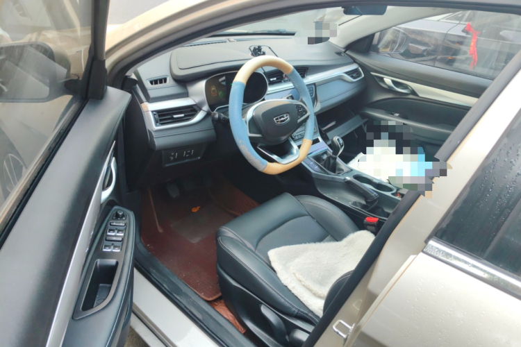 吉利汽车 帝豪 2020款 1.5L 手动向上版中控内饰7003