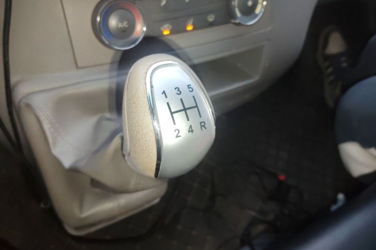 江汽集团 星锐 2019款 1.9T 节油王白金版5-9座星快运中控内饰18