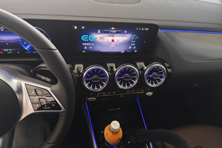 奔驰EQA 2025款 EQA 260中控内饰16