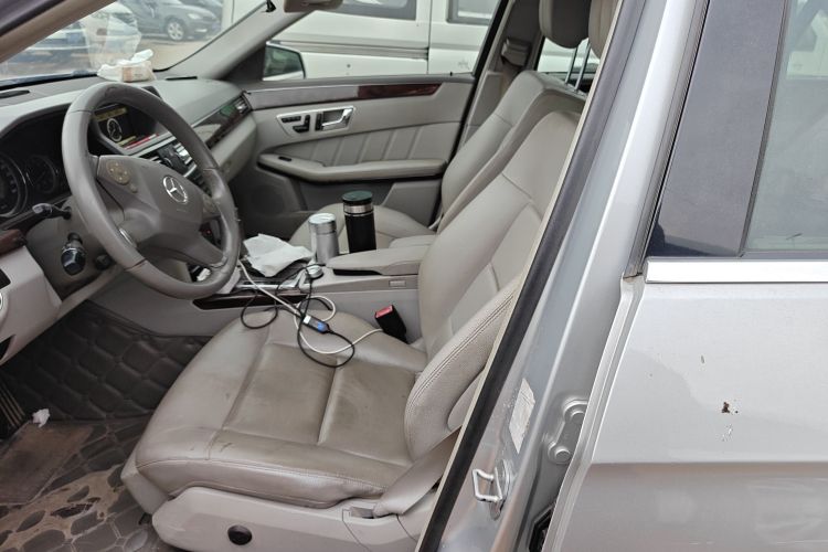 奔驰E级 2010款 E 260 L CGI优雅型中控内饰19