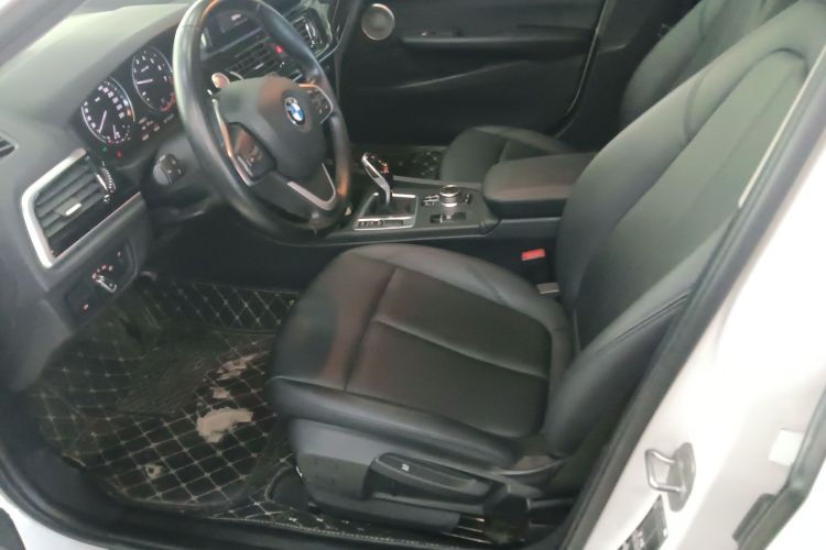 宝马1系 2022款 120i M运动版局部细节19