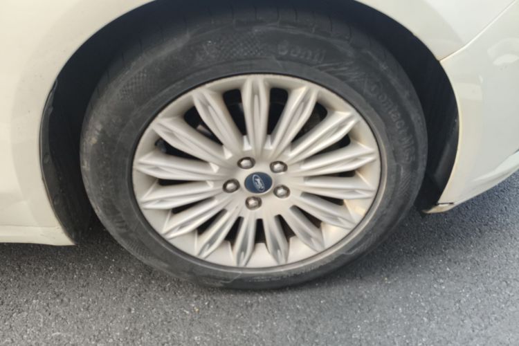 福特 蒙迪欧 2013款 2.0L GTDi200豪华型车身外观6007