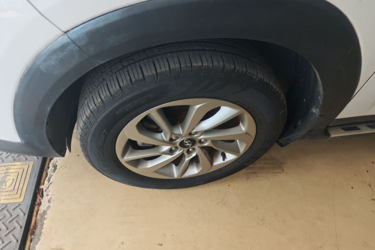 现代 途胜 2015款 1.6T 双离合两驱智能型车身外观6002