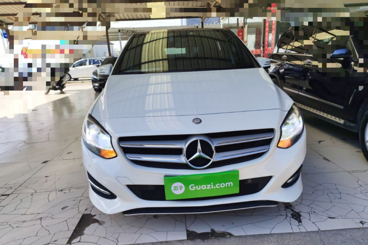 奔驰B级 2015款 B 200 动感型车身外观2