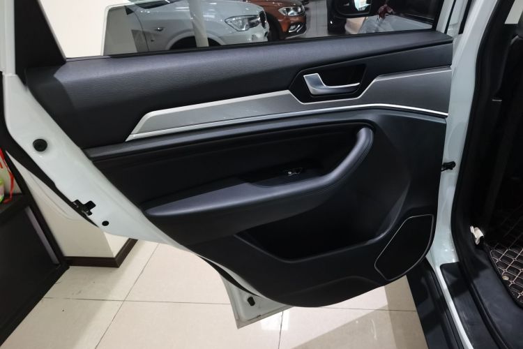 哈弗H6 2018款 蓝标 运动版 1.5T 自动两驱精英型中控内饰49