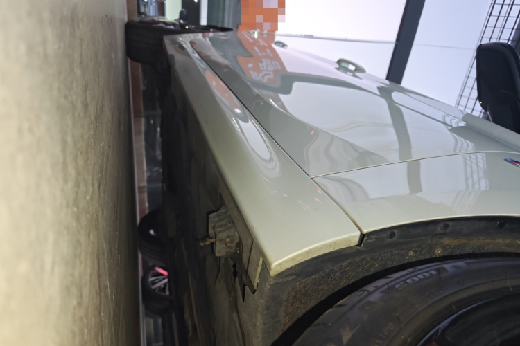 宝马1系 2023款 125i M运动曜夜版局部细节9001