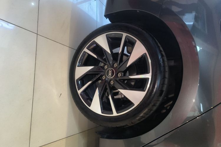 奥迪A3 2023款 改款 A3L Limousine 35 TFSI 时尚运动型车身外观6008