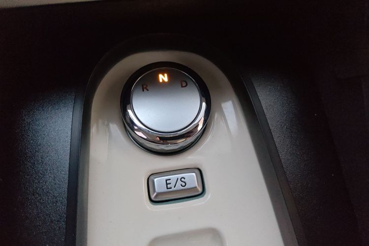 长安启源 长安Lumin 2022款 210km 香甜款中控内饰18