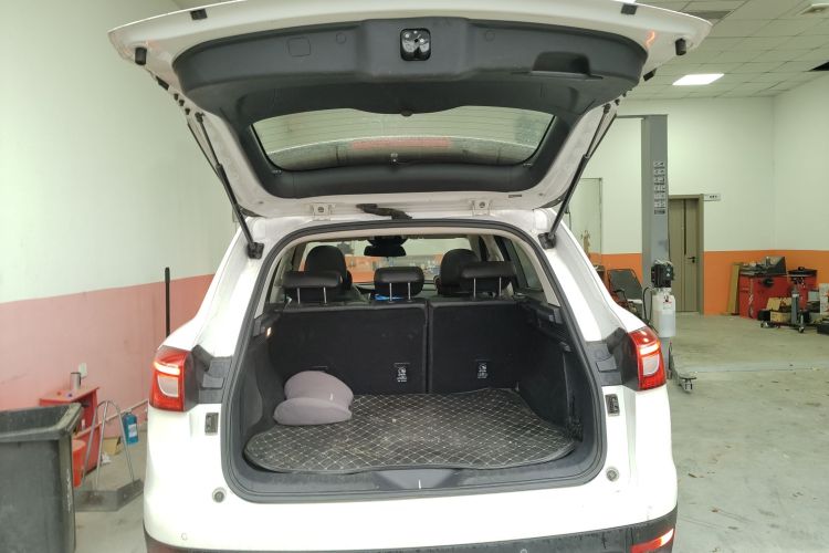 哈弗H7 2016款 蓝标H7 2.0T 自动精英型机舱底盘23