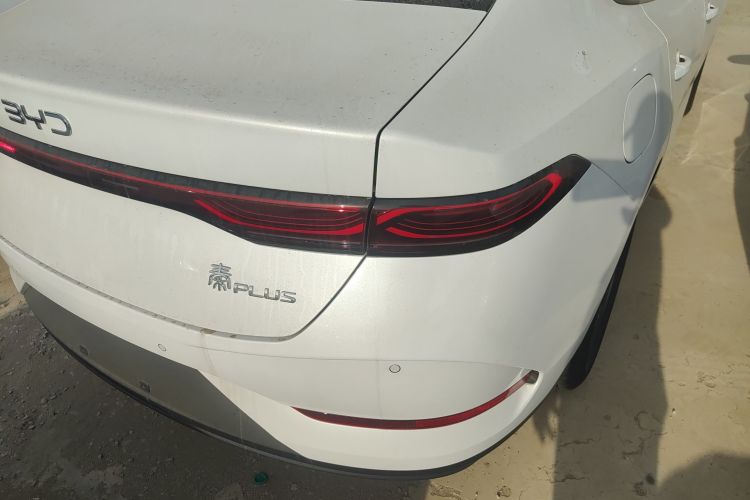 比亚迪 秦PLUS 2025款 DM-i 智驾版 55KM领先型车身外观9