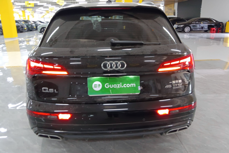 奥迪Q5L 2024款 45 TFSI 豪华动感型车身外观6