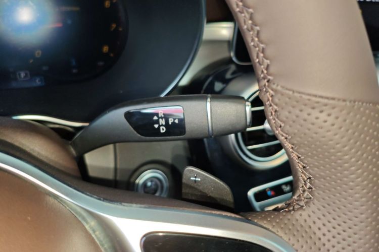 奔驰GLC 2022款 改款 GLC 260 L 4MATIC 动感型局部细节18