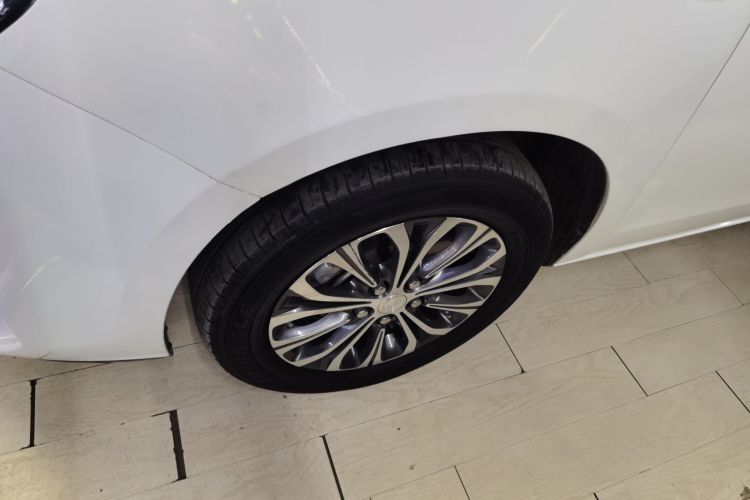 别克GL8 2021款 陆上公务舱 652T 舒适型车身外观6007