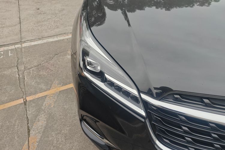 别克 昂科威 2021款 532T 两驱精英型车身外观8