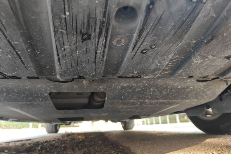 福特 福克斯 2015款 两厢 EcoBoost 125 手动超能风尚型局部细节9008