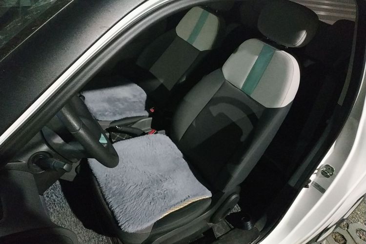 长安启源 长安Lumin 2022款 210km 香甜款中控内饰19