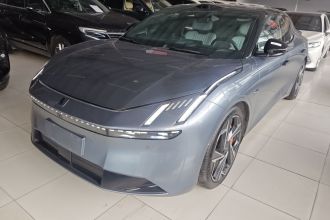 领克Z10 2024款 95kWh 702km四驱智驾Ultra