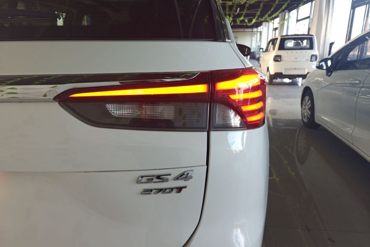 广汽传祺 传祺GS4 2020款 270T 自动智联科技版车身外观9