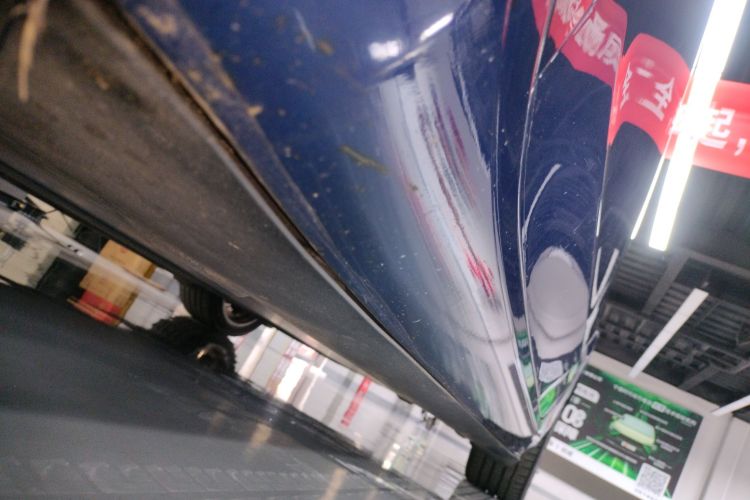 特斯拉 Model 3 2020款 改款 长续航后轮驱动版局部细节9002