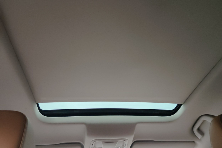 哈弗H6 2021款 第三代 1.5T 自动两驱Supreme中控内饰22