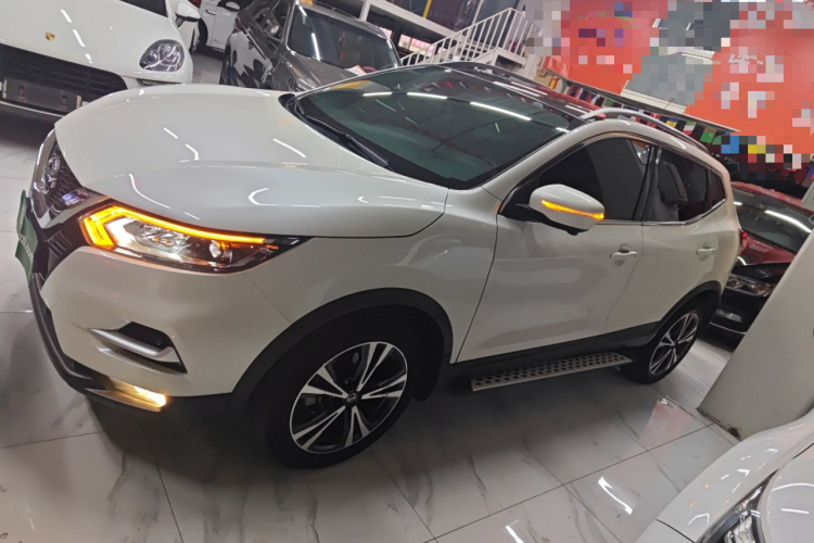 日产 逍客 2021款 2.0L CVT豪华版车身外观4
