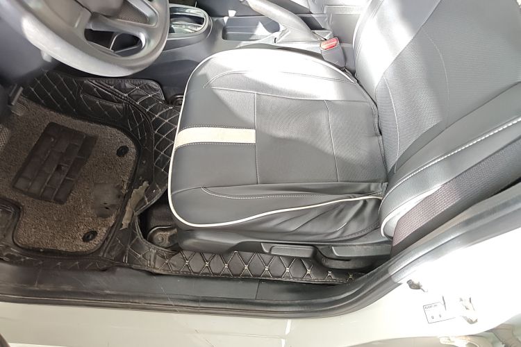 本田 飞度 2018款 1.5L CVT舒适版中控内饰19