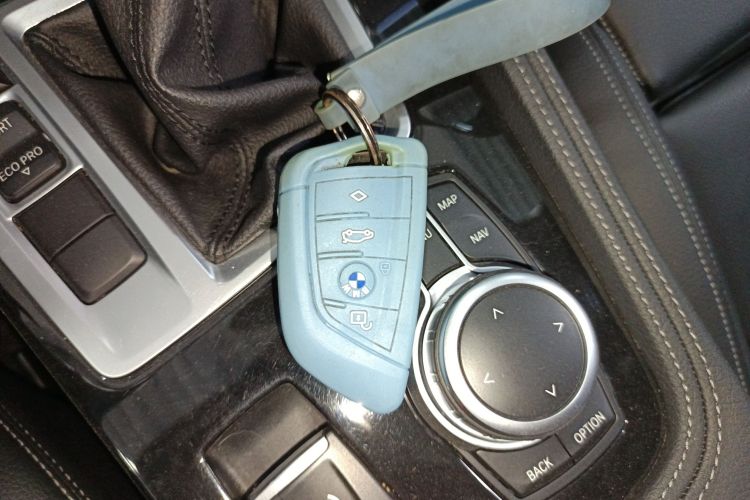 宝马1系 2019款 118i M运动套装中控内饰11