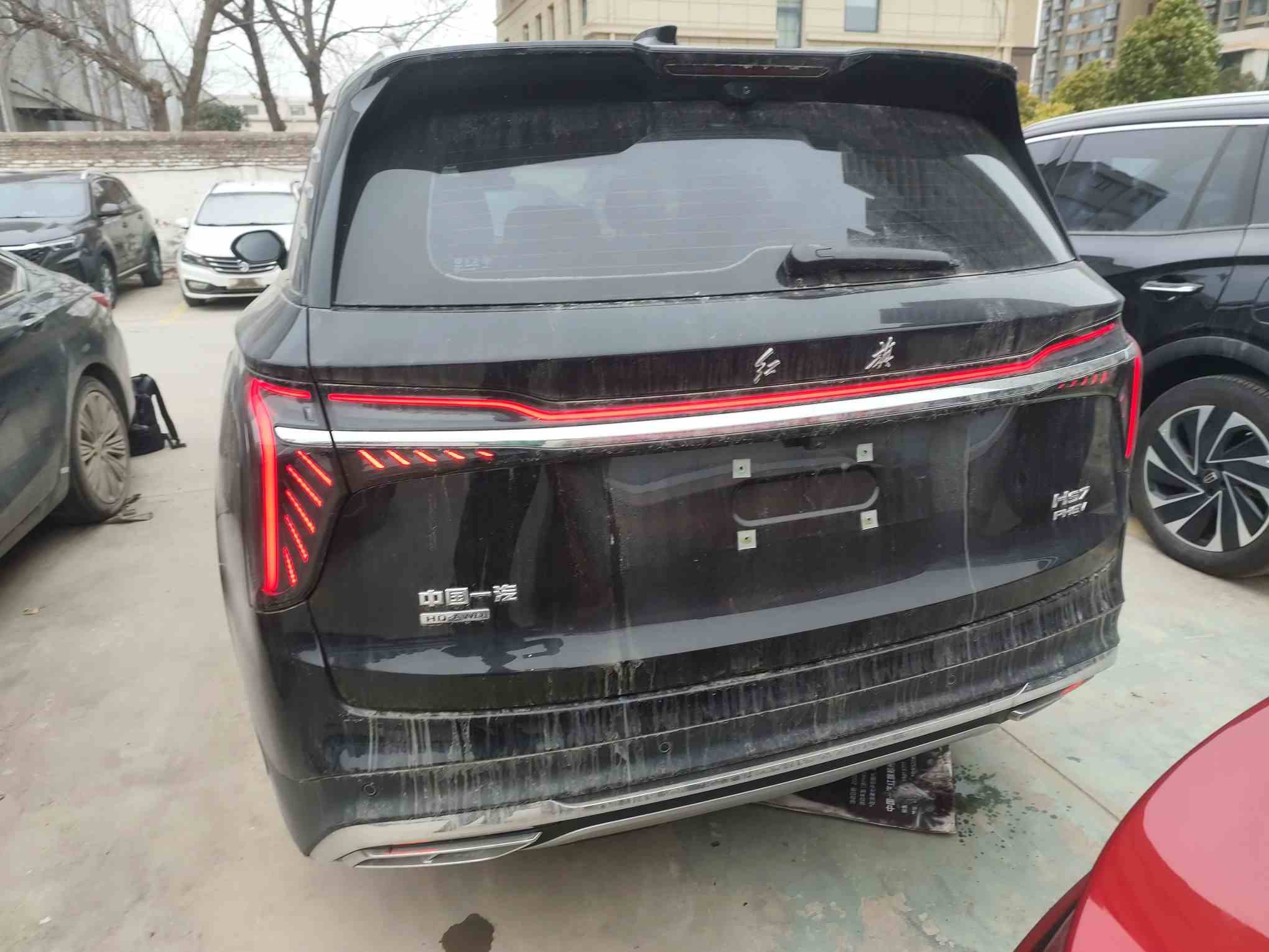 红旗HS7 PHEV 2024款 2.0T PHEV 四驱旗畅版 6座(3)