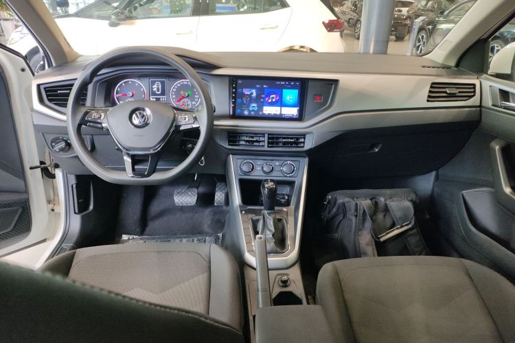 大众 Polo 2019款 Plus 1.5L 自动全景乐享版中控内饰12