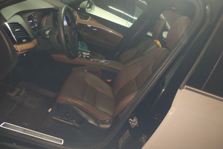 沃尔沃XC90 2023款 B6 智逸豪华版 7座局部细节19