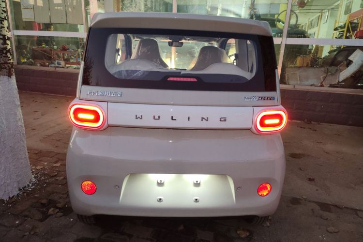 五菱汽车 宏光MINIEV 2024款 第三代 215km 青春版车身外观6004