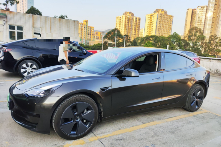 特斯拉 Model 3 2022款 后轮驱动版车身外观6003
