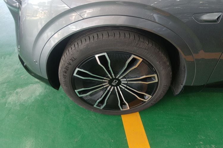 阿维塔07 2024款 Max增程版车身外观6007