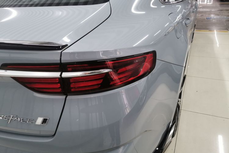 吉利汽车 星瑞 2025款 东方曜 1.5TD 昆仑版车身外观9