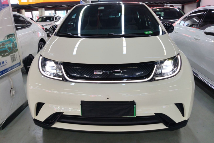 比亚迪 海豚 2021款 405km 时尚版车身外观2